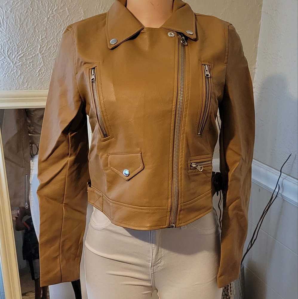 Womens faux leather jacket 😍🥰🤎